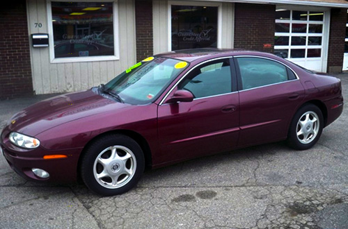 2003 Oldsmobile Aurora Bordeaux Red