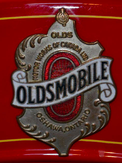 Oldsmobile Crest